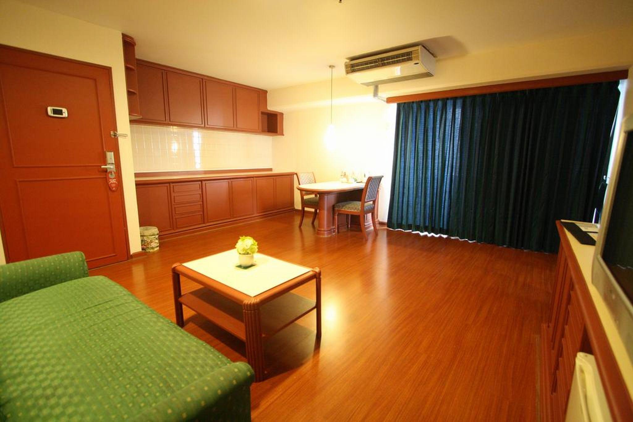 Baiyoke Suite Hotel Bangkok Buitenkant foto