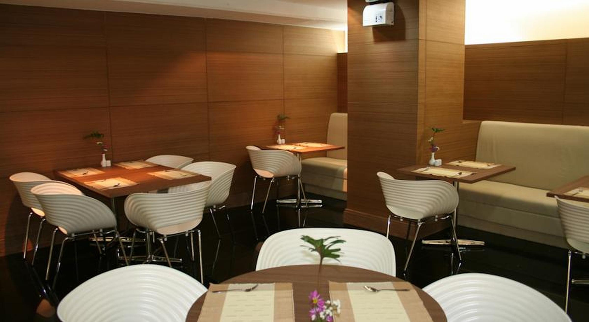 Baiyoke Suite Hotel Bangkok Buitenkant foto