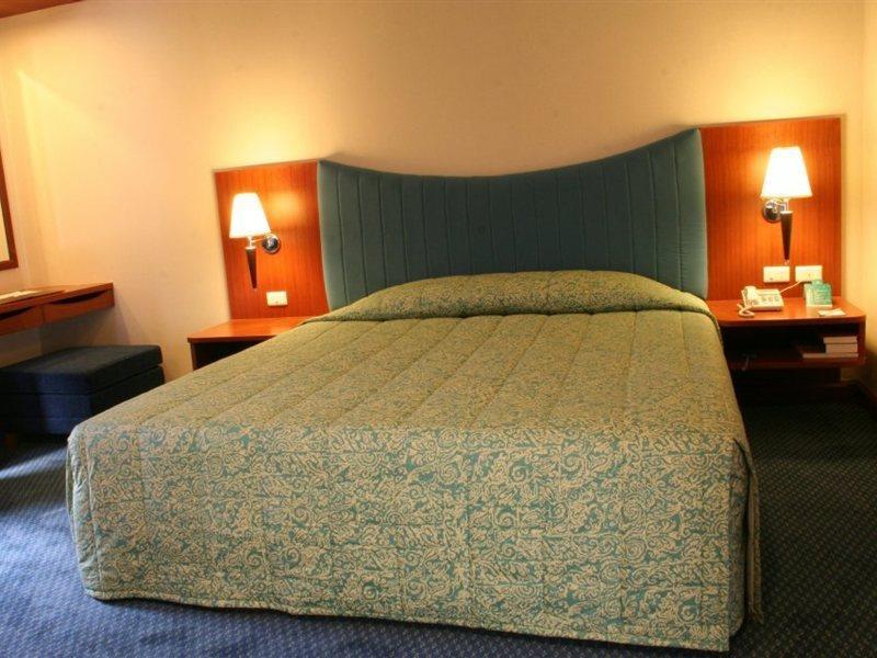 Baiyoke Suite Hotel Bangkok Buitenkant foto