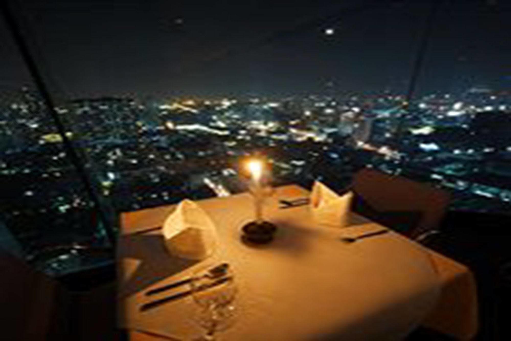 Baiyoke Suite Hotel Bangkok Restaurant foto