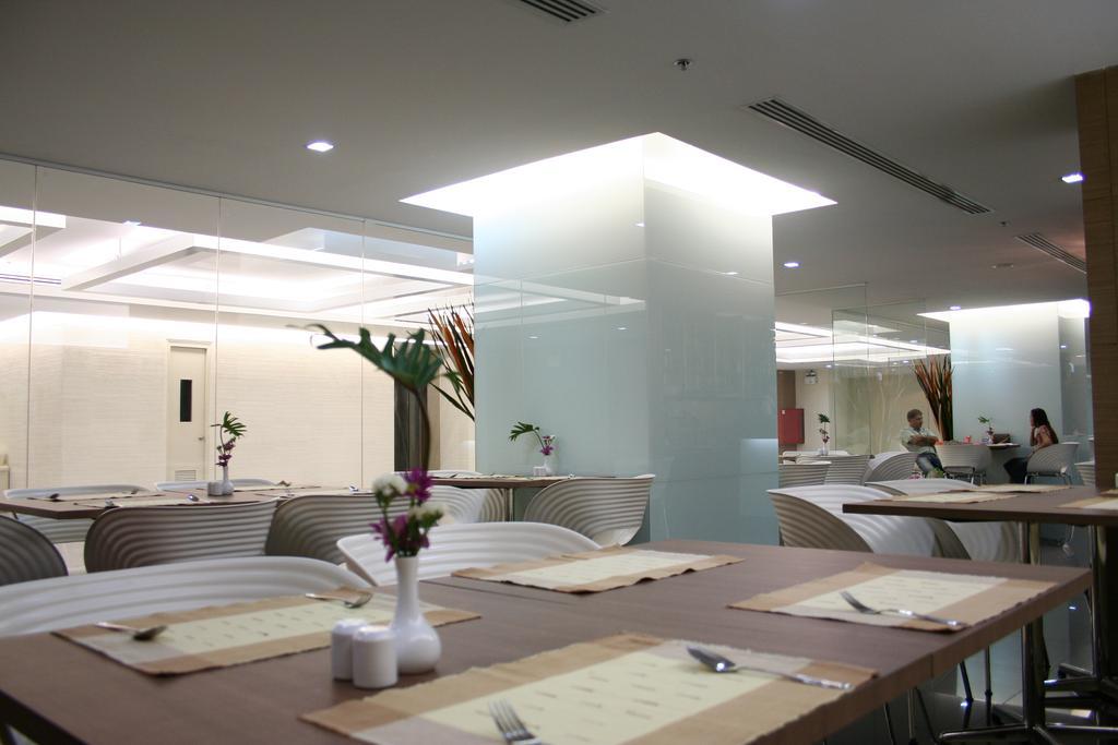 Baiyoke Suite Hotel Bangkok Buitenkant foto