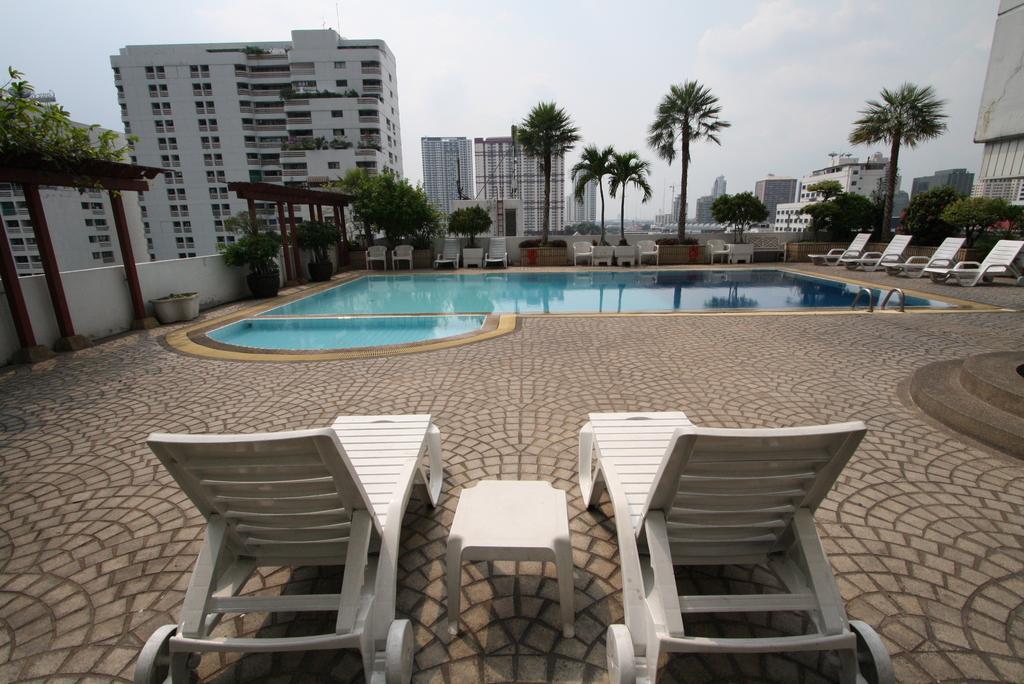Baiyoke Suite Hotel Bangkok Buitenkant foto